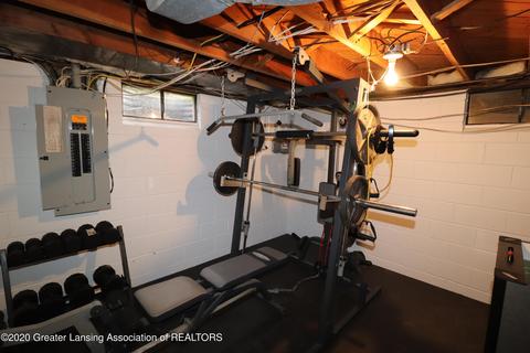 2500 Devonshire Ave, Lansing, MI 48910 photo 31