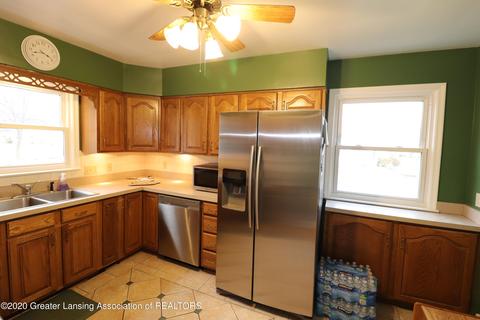 2500 Devonshire Ave, Lansing, MI 48910 photo 17