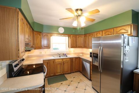 2500 Devonshire Ave, Lansing, MI 48910 photo 14