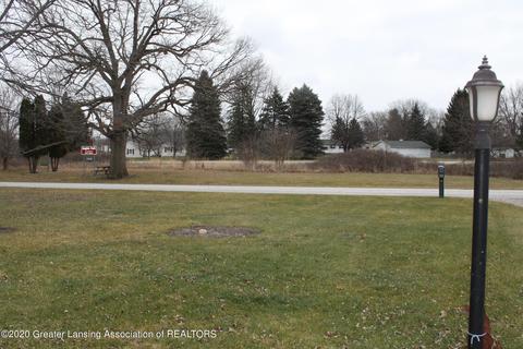 12300 S M-52, Perry, MI 48872 photo 3