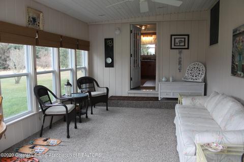 12300 S M-52, Perry, MI 48872 photo 16