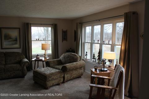 12300 S M-52, Perry, MI 48872 photo 6