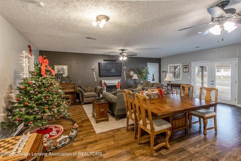 112 E Webb Dr, Dewitt, MI 48820 photo 6