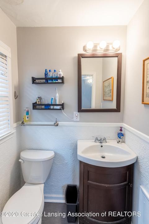 112 E Webb Dr, Dewitt, MI 48820 photo 13