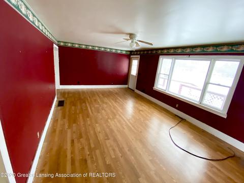 965 E Remus Rd, Mount Pleasant, MI 48858 photo 3