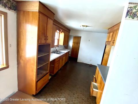 965 E Remus Rd, Mount Pleasant, MI 48858 photo 7
