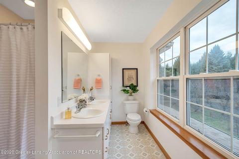 580 Gulick Rd, Haslett, MI 48840 photo 22
