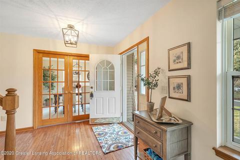 580 Gulick Rd, Haslett, MI 48840 photo 5