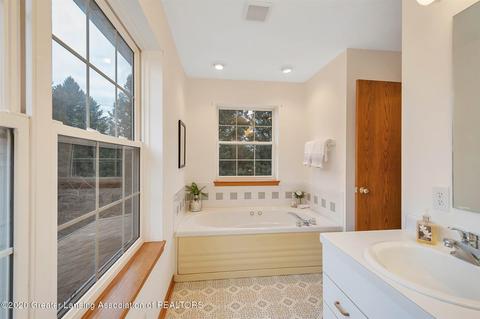 580 Gulick Rd, Haslett, MI 48840 photo 23