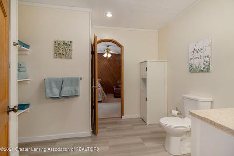 2464 Pine Tree Rd, Holt, MI 48842 photo 19