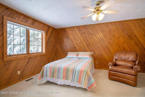 2464 Pine Tree Rd, Holt, MI 48842 photo 13