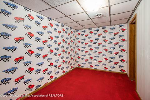 2464 Pine Tree Rd, Holt, MI 48842 photo 18