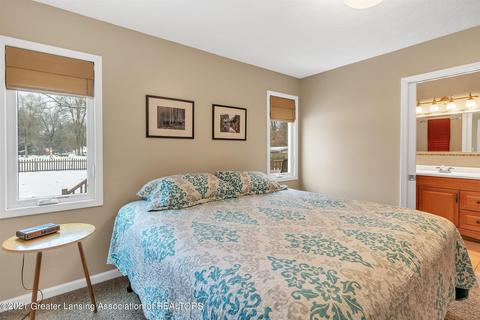 5446 Ann Dr, Bath, MI 48808 photo 17