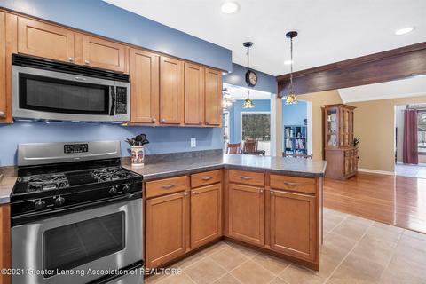5446 Ann Dr, Bath, MI 48808 photo 14