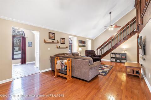 5446 Ann Dr, Bath, MI 48808 photo 6