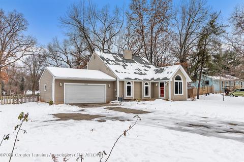 5446 Ann Dr, Bath, MI 48808 photo 2