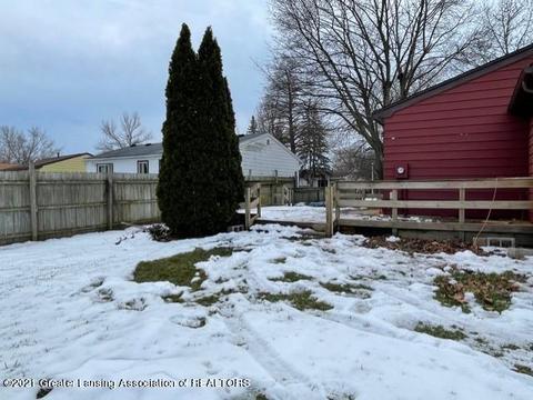 3939 Windemere Dr, Lansing, MI 48911 photo 23