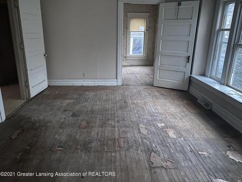 1439 Eureka St, Lansing, MI 48912 photo 8