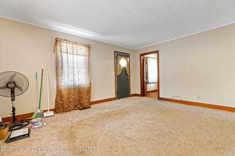 6101 Rich St, Davison, MI 48423 photo 9