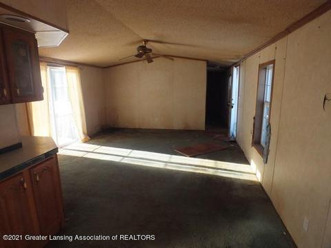 1237 Millbrook Rd, Blanchard, MI 49310 photo 5