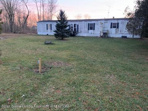 1237 Millbrook Rd, Blanchard, MI 49310 photo 1
