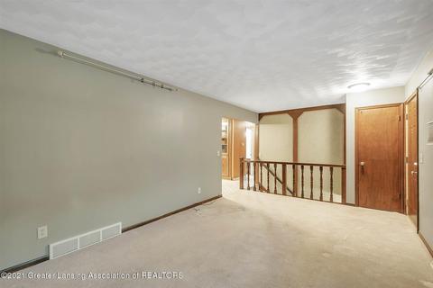 12217 Airport Rd, Dewitt, MI 48820 photo 8