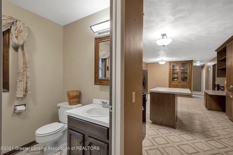 12217 Airport Rd, Dewitt, MI 48820 photo 19