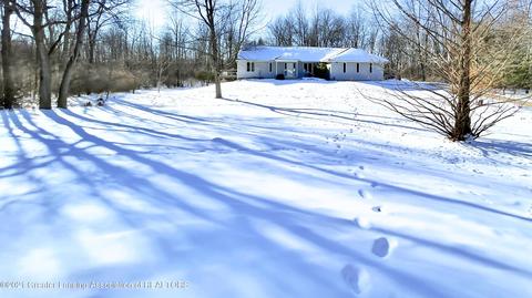 13158 Wood Rd, Bath, MI 48808 photo 5