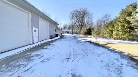 13158 Wood Rd, Bath, MI 48808 photo 16