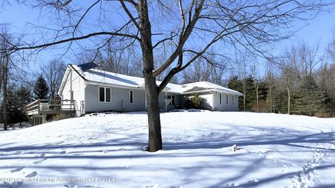 13158 Wood Rd, Bath, MI 48808 photo 6