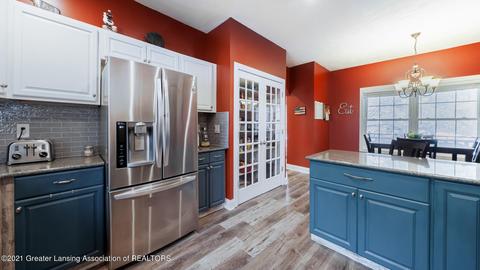 113 N Market St, Dewitt, MI 48820 photo 8