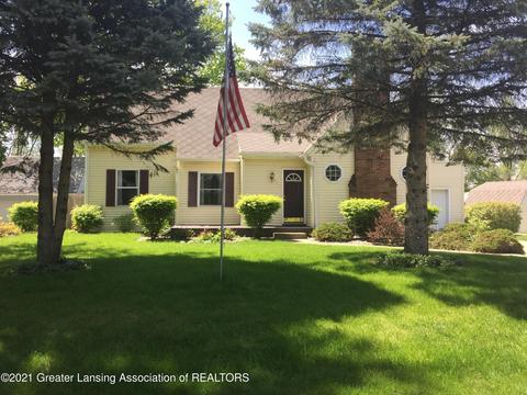 413 N Bridge St, Dewitt, MI 48820 photo 2