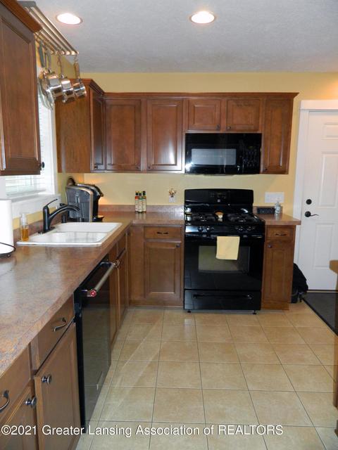 1306 E Cesar E Chavez Ave, Lansing, MI 48906 photo 11