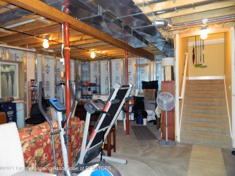 1306 E Cesar E Chavez Ave, Lansing, MI 48906 photo 26