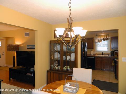 1306 E Cesar E Chavez Ave, Lansing, MI 48906 photo 7