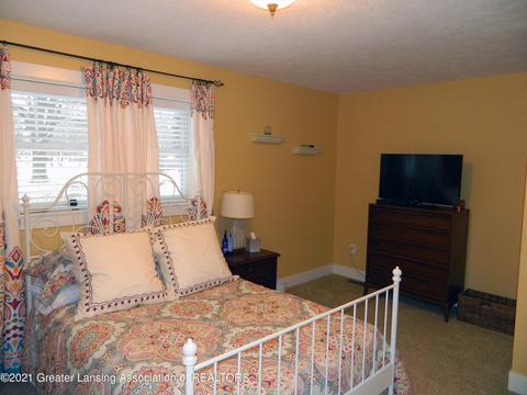 1306 E Cesar E Chavez Ave, Lansing, MI 48906 photo 16