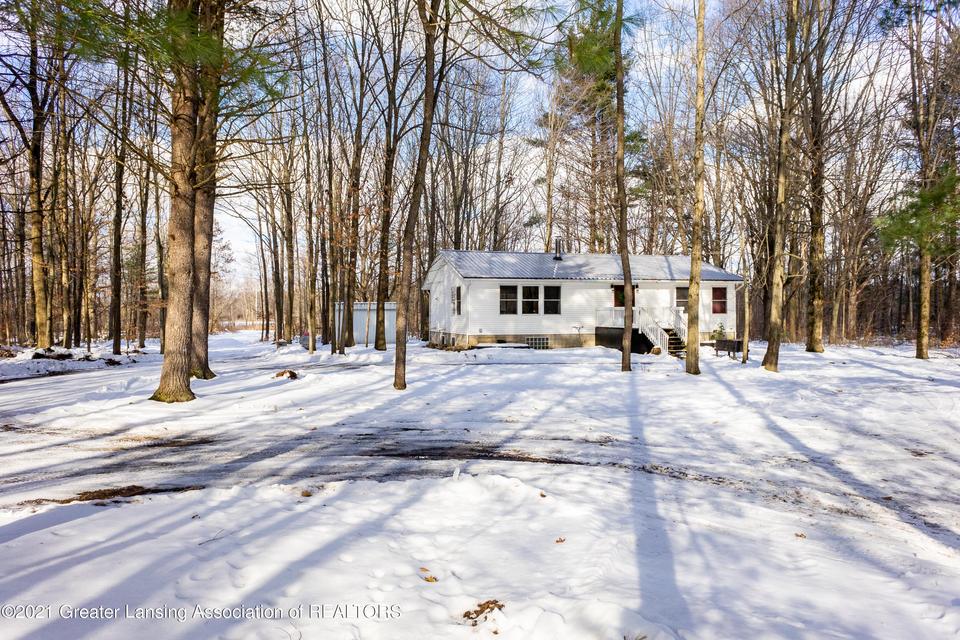  11243 Patmos Ln, Carson City, MI 48811 photo 12
