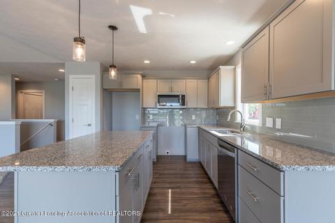 4137 Keepsake Ln, Lansing, MI 48906 photo 8