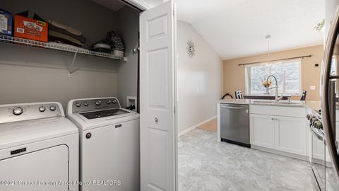 1237 Sumac Ln, Holt, MI 48842 photo 7