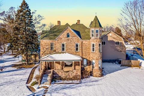 421 N Pine River St, Ithaca, MI 48847 photo 1