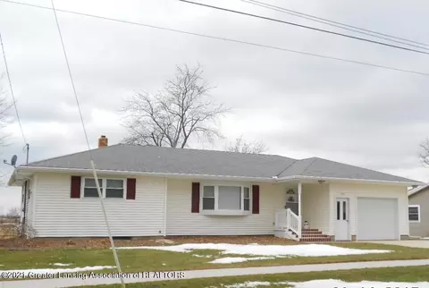 637 N Maple St, Fowler, MI 48835 photo 1