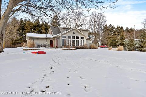 1560 E Mead Rd, Saint Johns, MI 48879 photo 7
