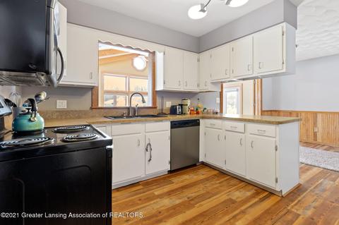 1560 E Mead Rd, Saint Johns, MI 48879 photo 22