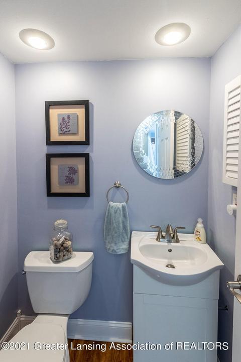 1210 Ascot Pl, Haslett, MI 48840 photo 16