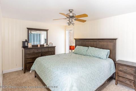 1210 Ascot Pl, Haslett, MI 48840 photo 18