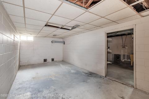 2115 Cooper Ave, Lansing, MI 48910 photo 27