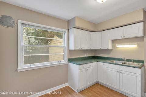 2115 Cooper Ave, Lansing, MI 48910 photo 13