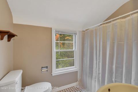 2115 Cooper Ave, Lansing, MI 48910 photo 25