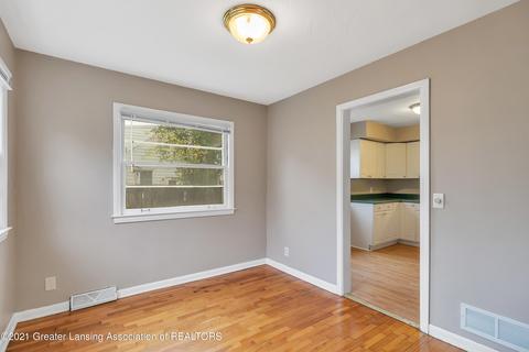 2115 Cooper Ave, Lansing, MI 48910 photo 11