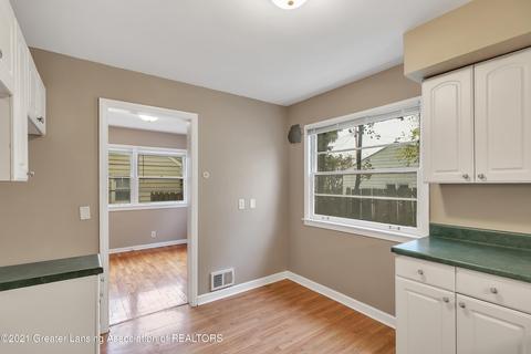 2115 Cooper Ave, Lansing, MI 48910 photo 18